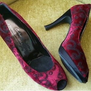 Donald J. Pliner Peeptoes